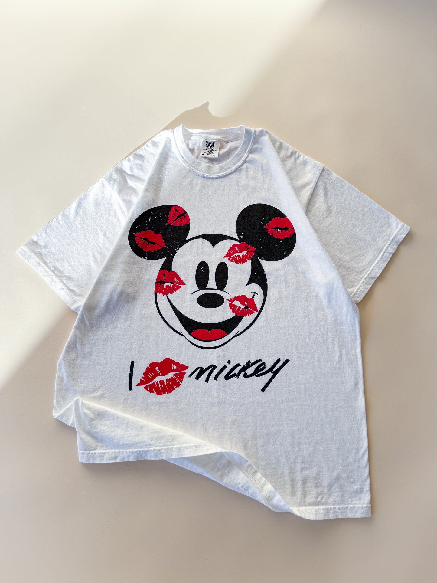 Kiss T-Shirt *READY TO SHIP